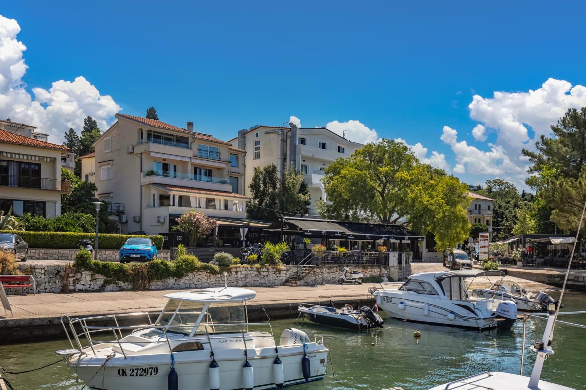 Sax * Crikvenica